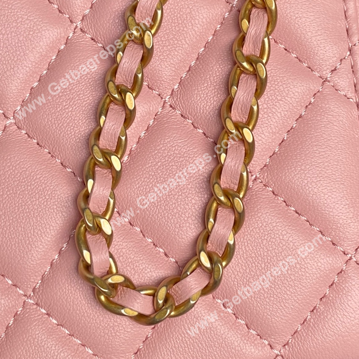 Chanel AP3940 Pink Shiny Lambskin Vanity Bag Gold-Tone Metal 
