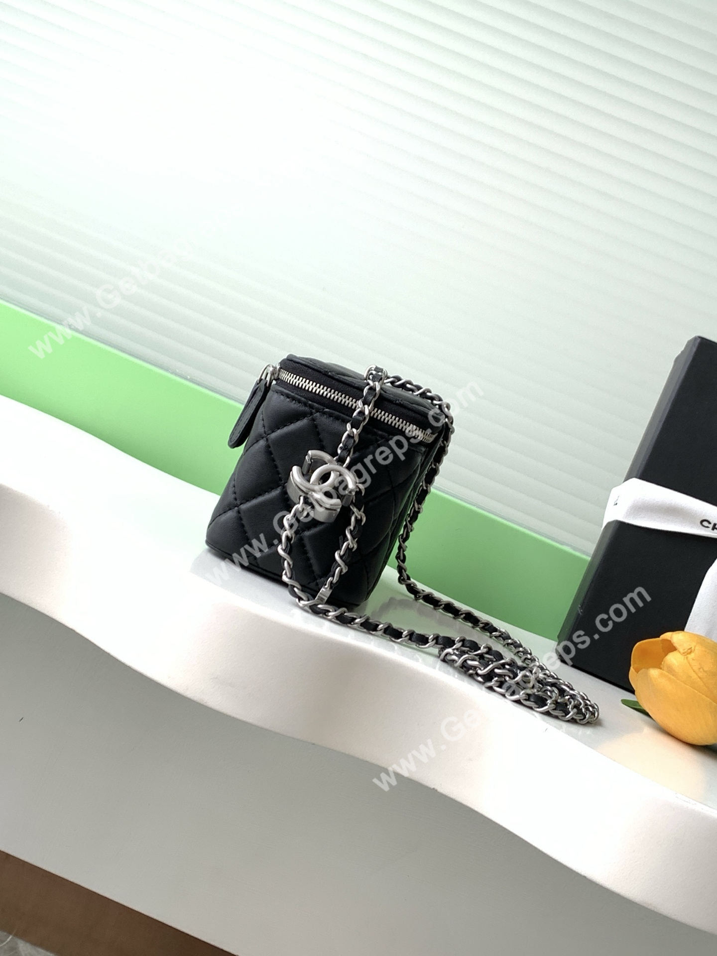 Chanel AP3940 Shiny Lambskin Vanity Bag Black