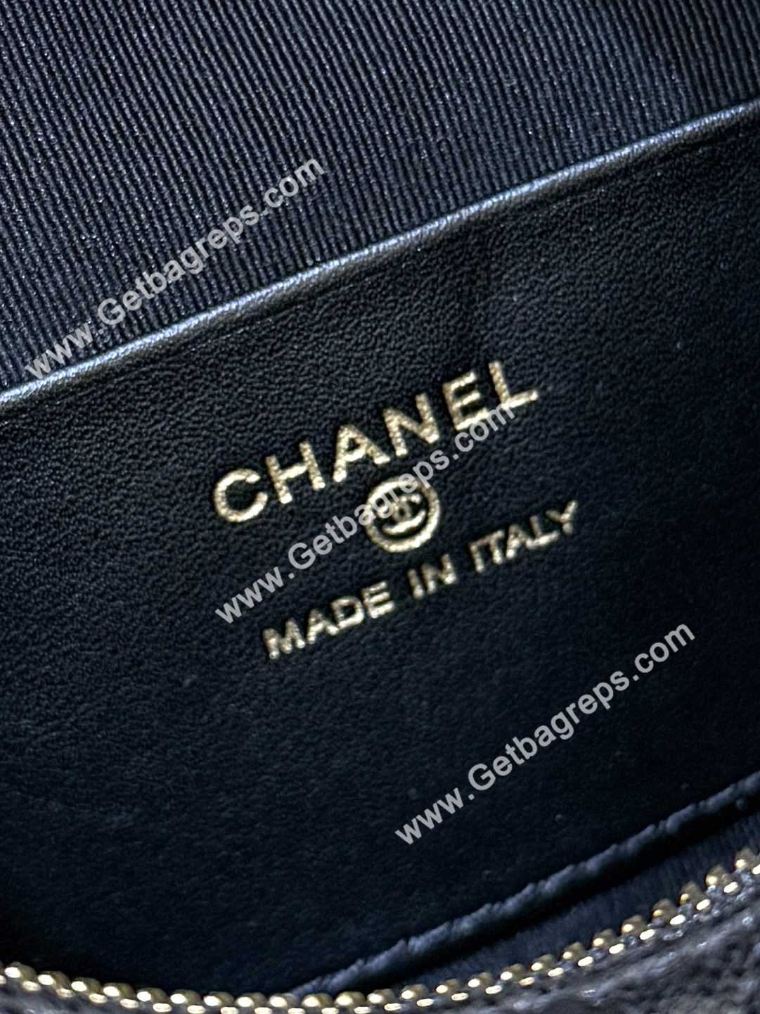 Chanel AP4484 Hobo Bag Black in Grained Leather