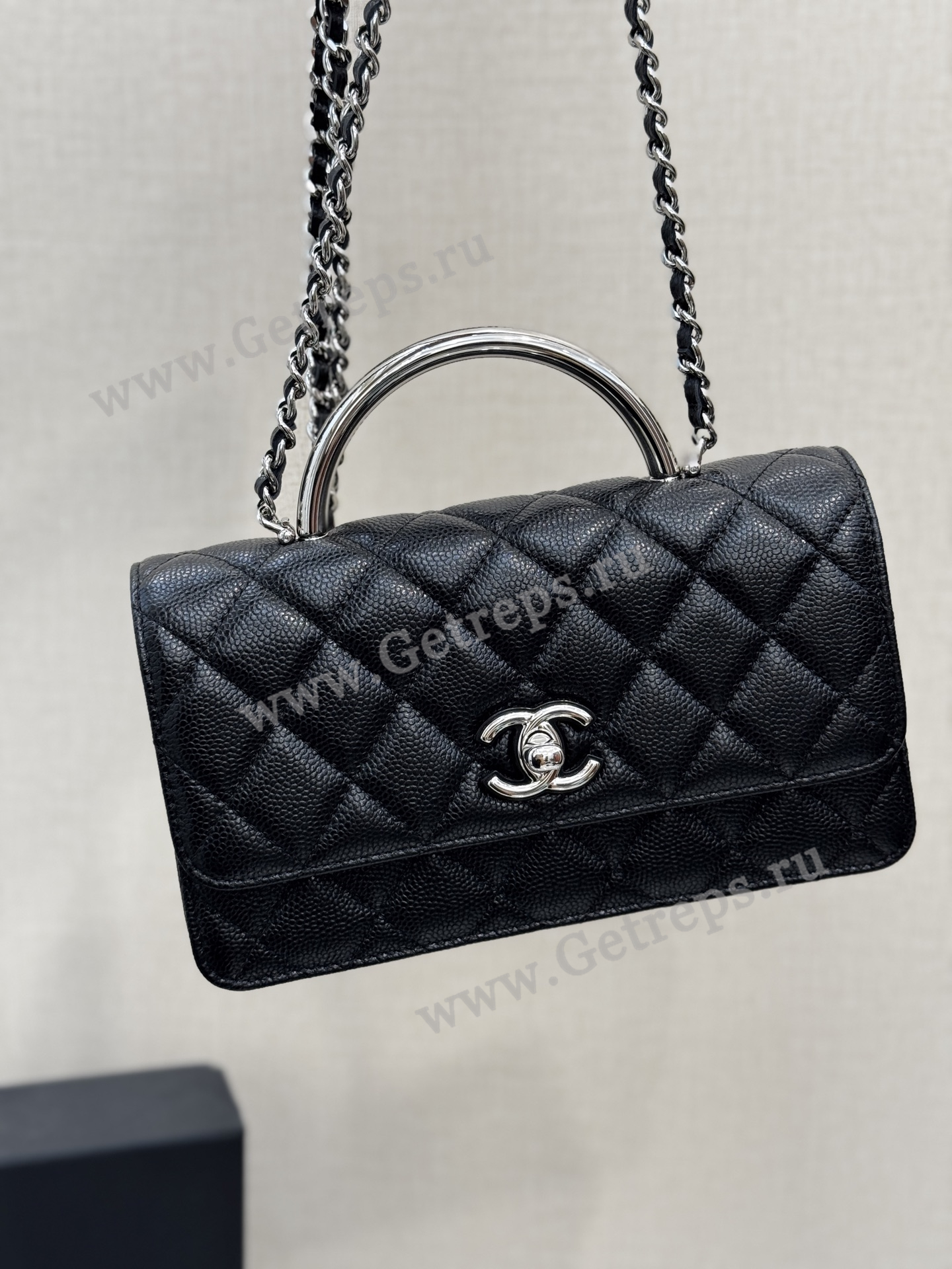 Chanel AP4498 Clutch with Chain Shiny Grained Calfskin and Silver-Tone Metal