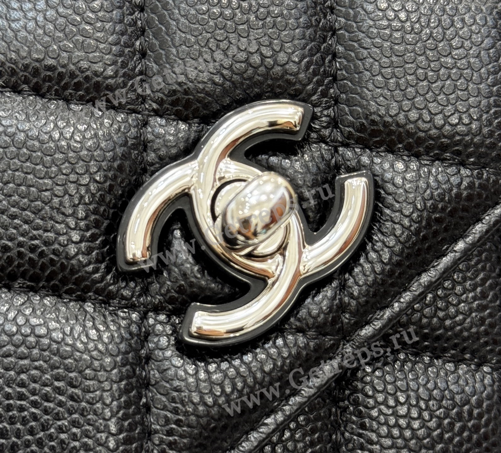 Chanel AP4498 Clutch with Chain Shiny Grained Calfskin and Silver-Tone Metal