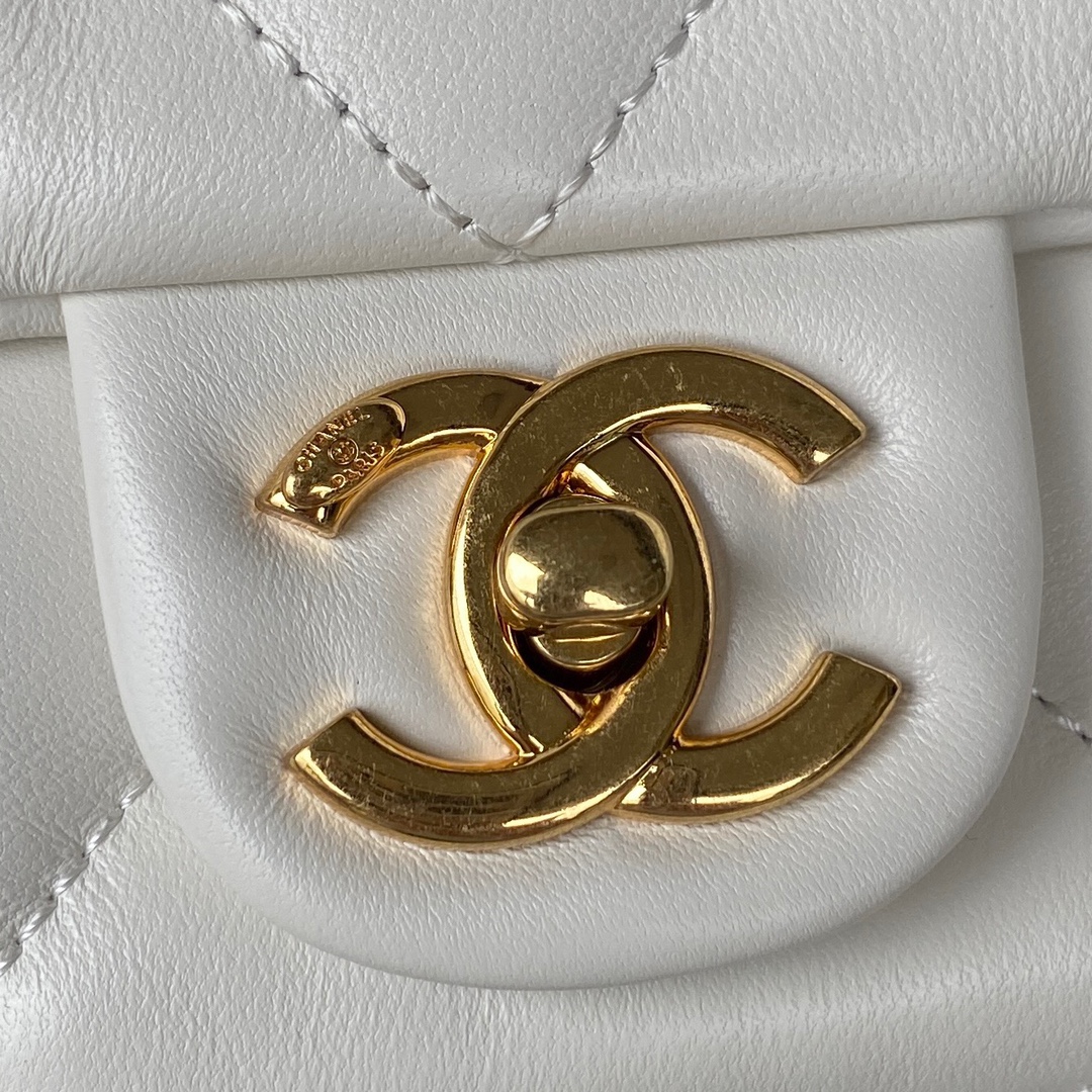 Chanel AS3499 Leather Chain Bag White