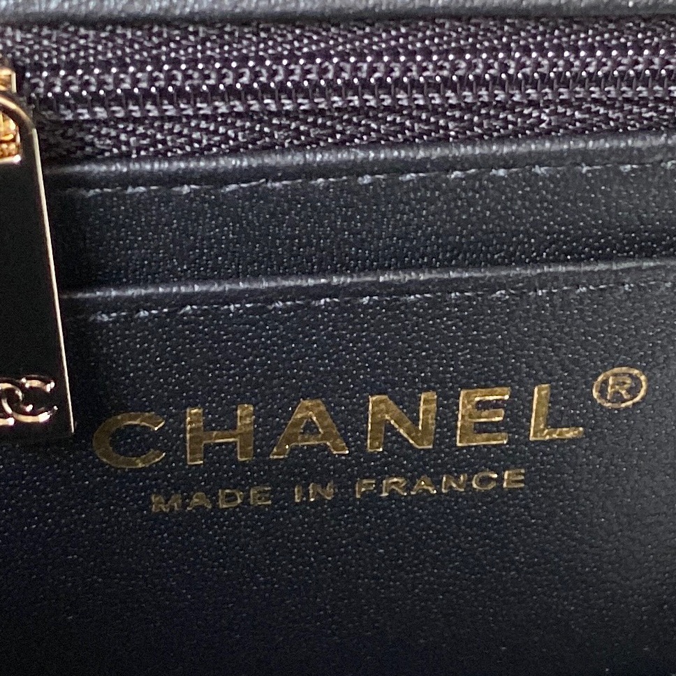 Chanel AS4471 Matelasse Box Bag in Shiny Calfskin Black