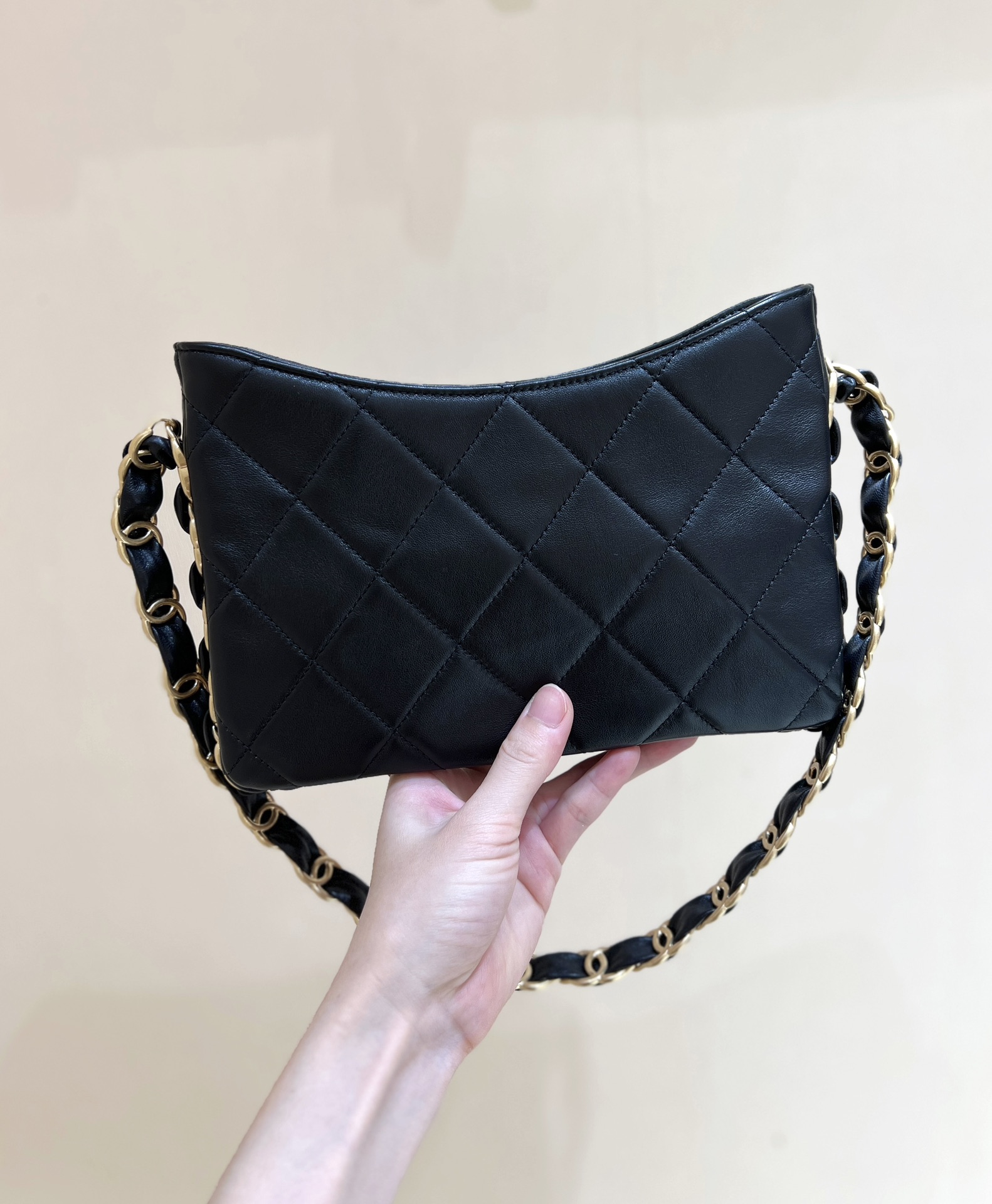 Chanel AS5177 Hobo Bag Lambskin Gold-Tone Metal Black