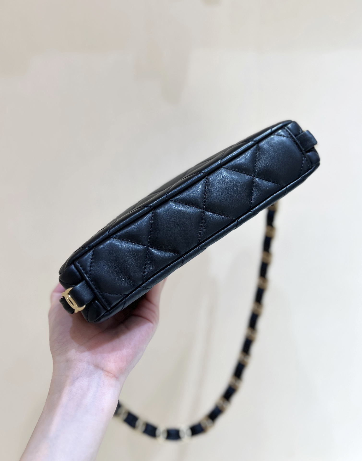 Chanel AS5177 Hobo Bag Lambskin Gold-Tone Metal Black