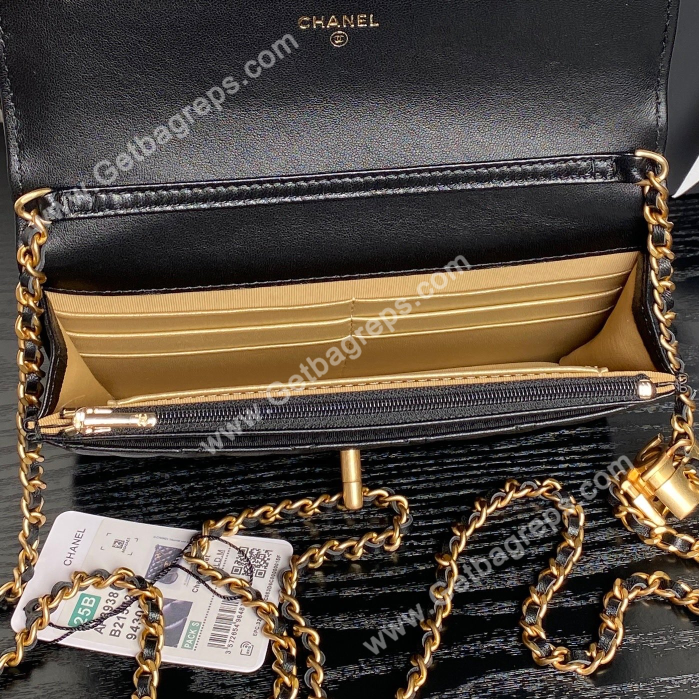 Chanel Ap3938 Wallet on chain Shiny Lambskin Gold-Tone Metal Black