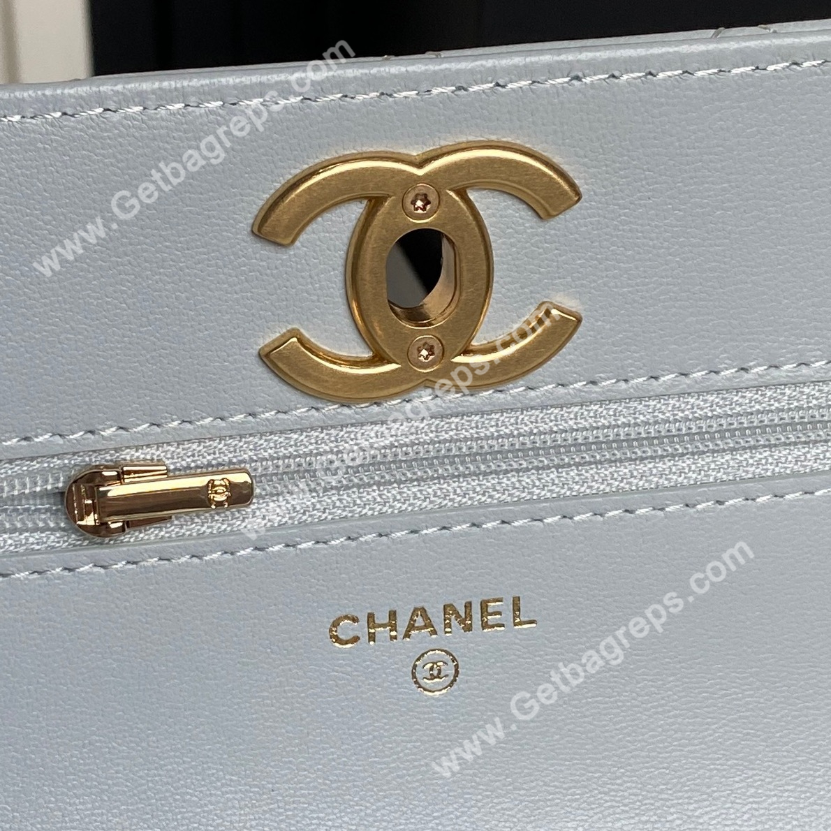 Chanel Ap3938 Wallet on chain Shiny Lambskin Gold-Tone Metal Blue