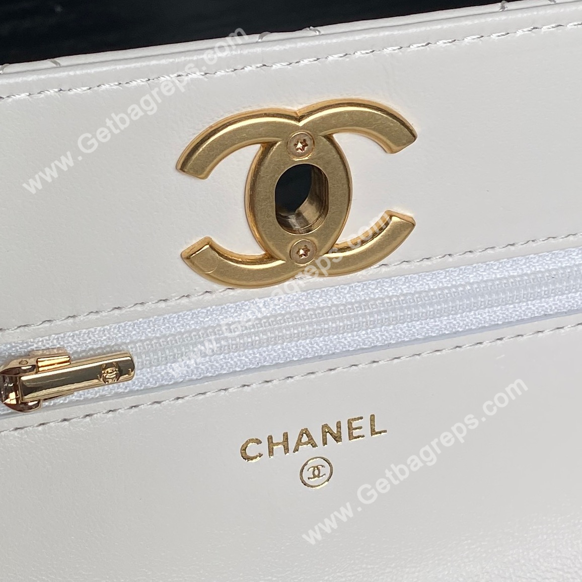 Chanel Ap3938 Wallet on chain Shiny Lambskin Gold-Tone Metal White