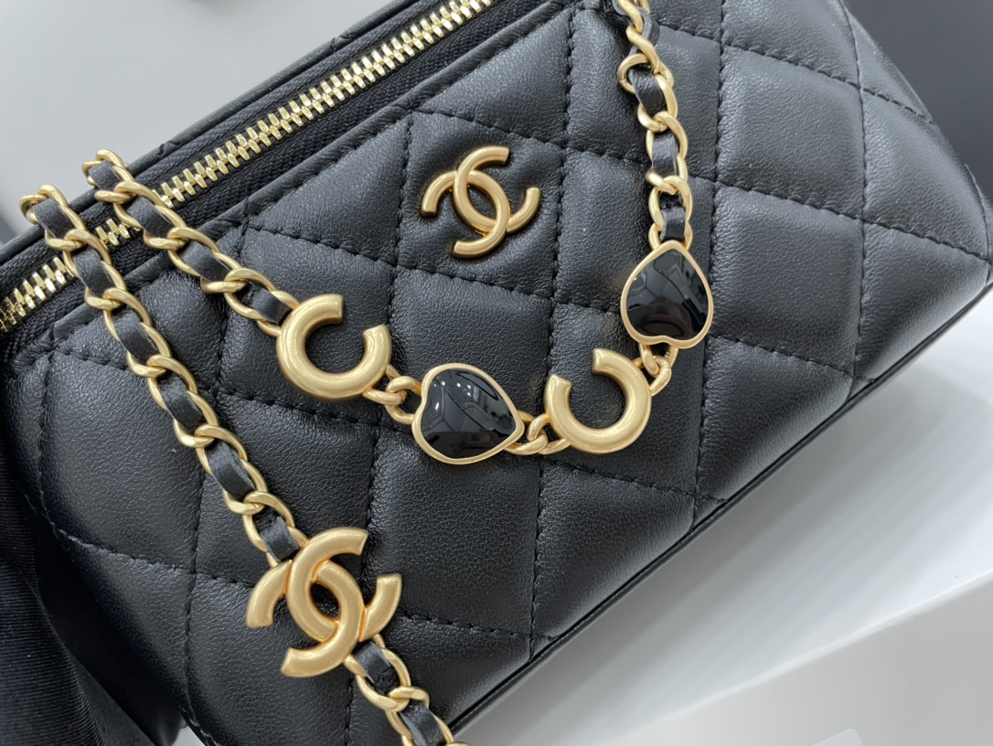 Chanel Box Bag With Heart Chain Black Leather A68109