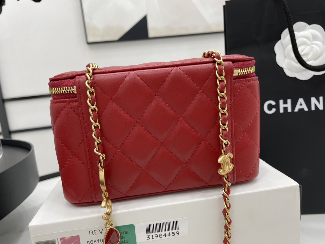 Chanel Box Bag With Heart Chain Red Leather A68109