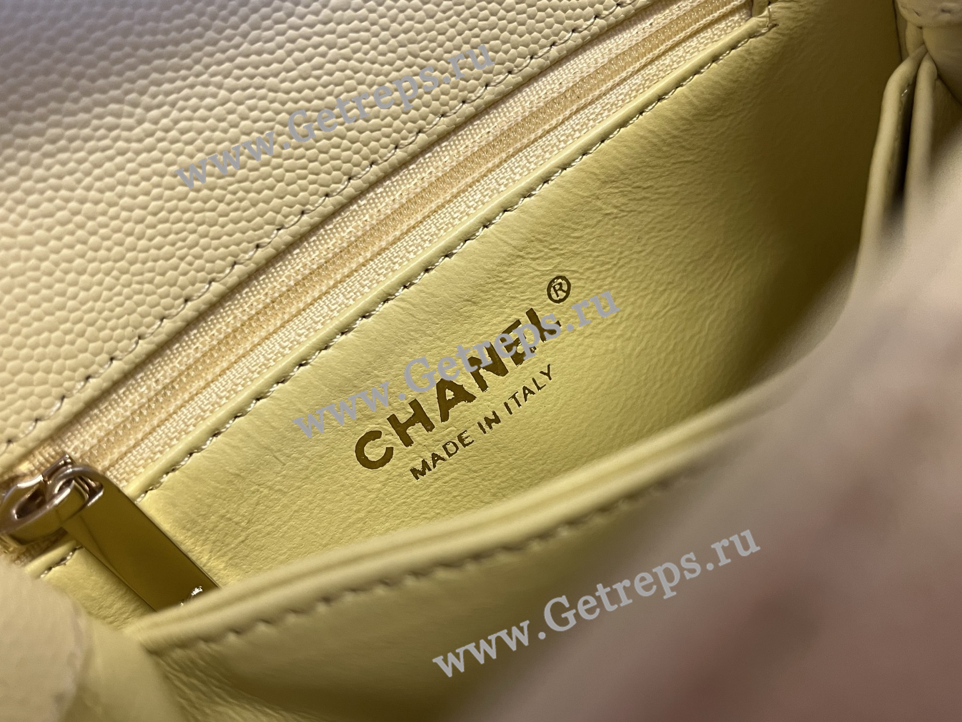Chanel COCO Top Handle Handbag Light Yellow Grained Calfskin 19cm