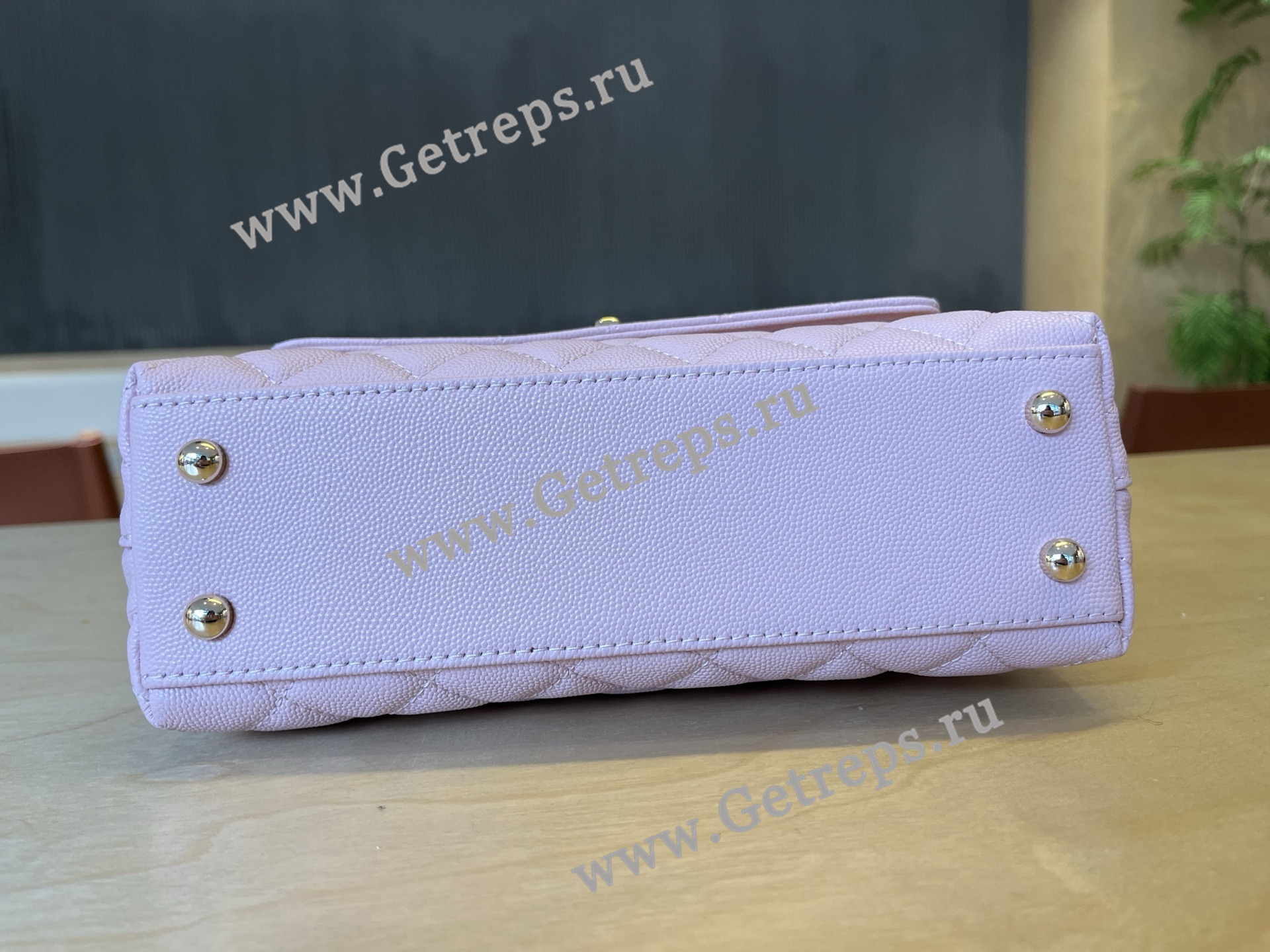 Chanel COCO Top Handle Handbag Pink Grained Calfskin 23cm