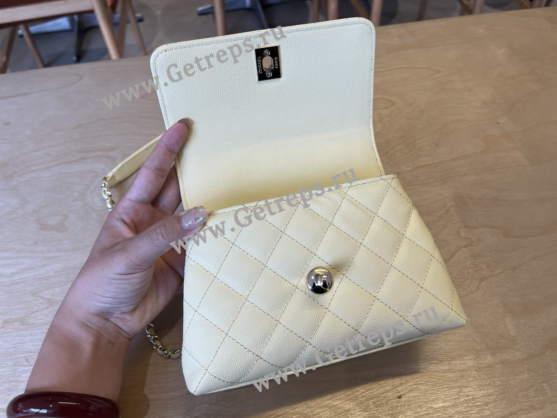 Chanel COCO Top Handle Handbag White Grained Calfskin 19cm