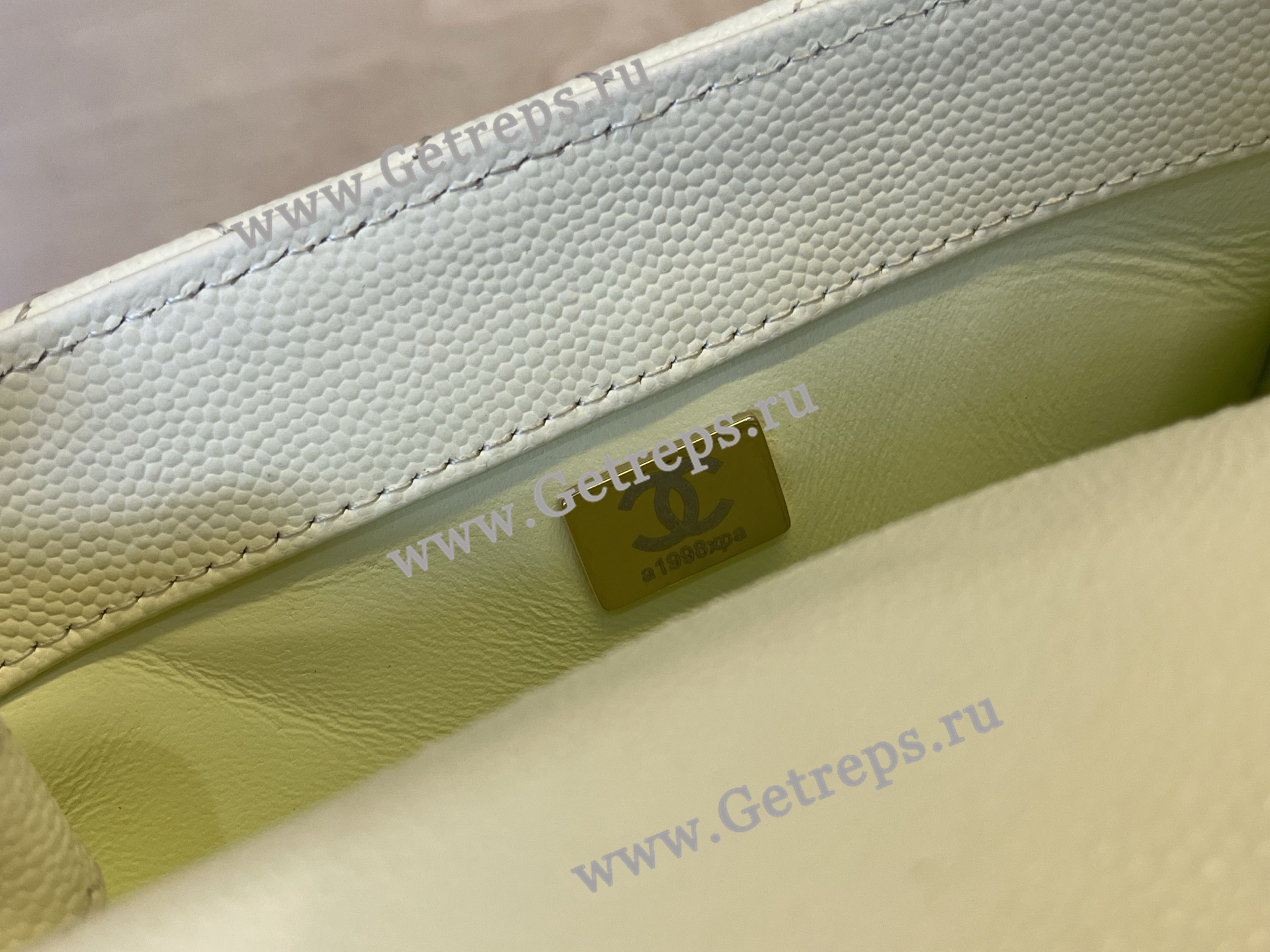 Chanel COCO Top Handle Handbag White Grained Calfskin 19cm