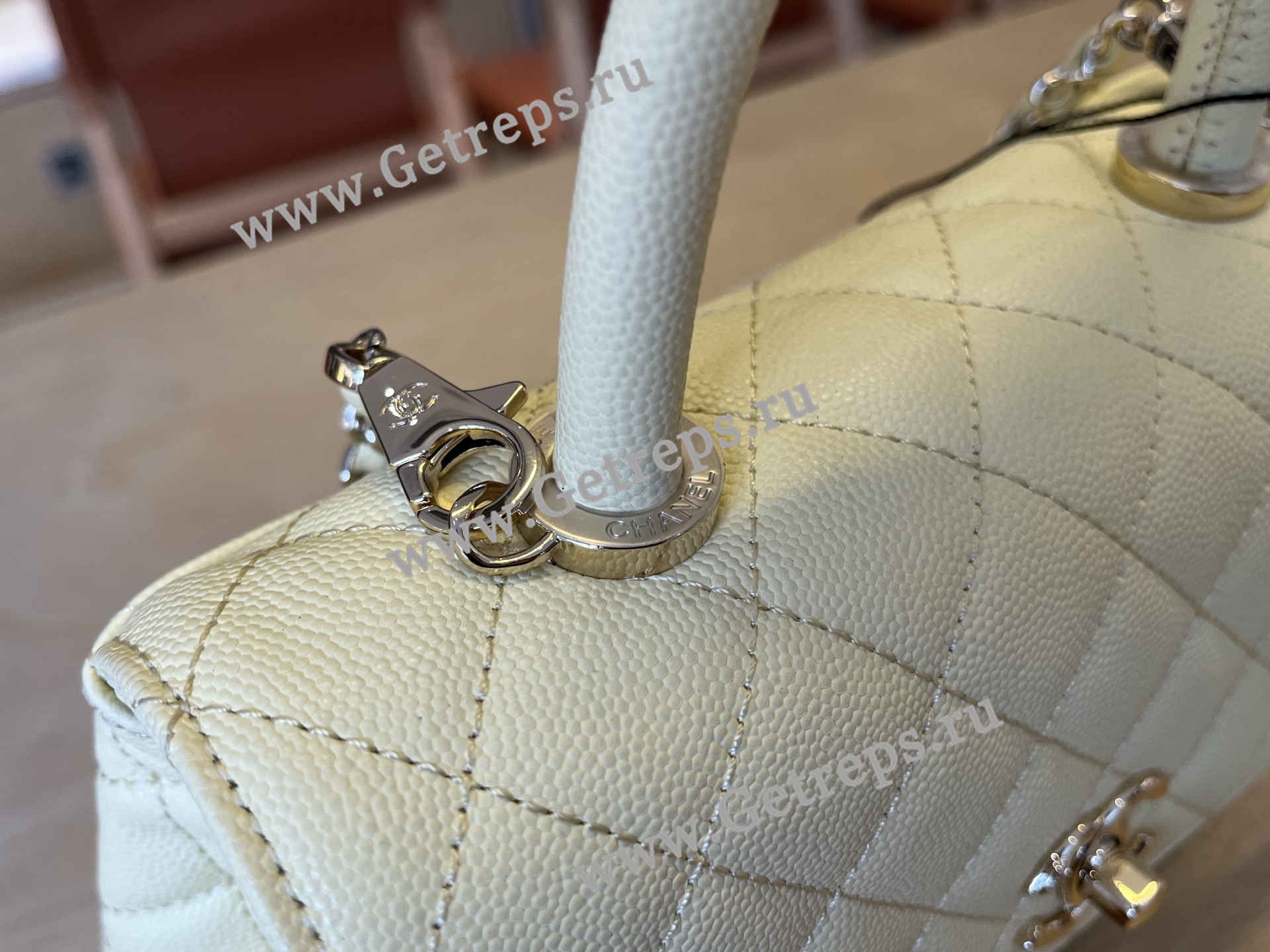 Chanel COCO Top Handle Handbag White Grained Calfskin 23cm