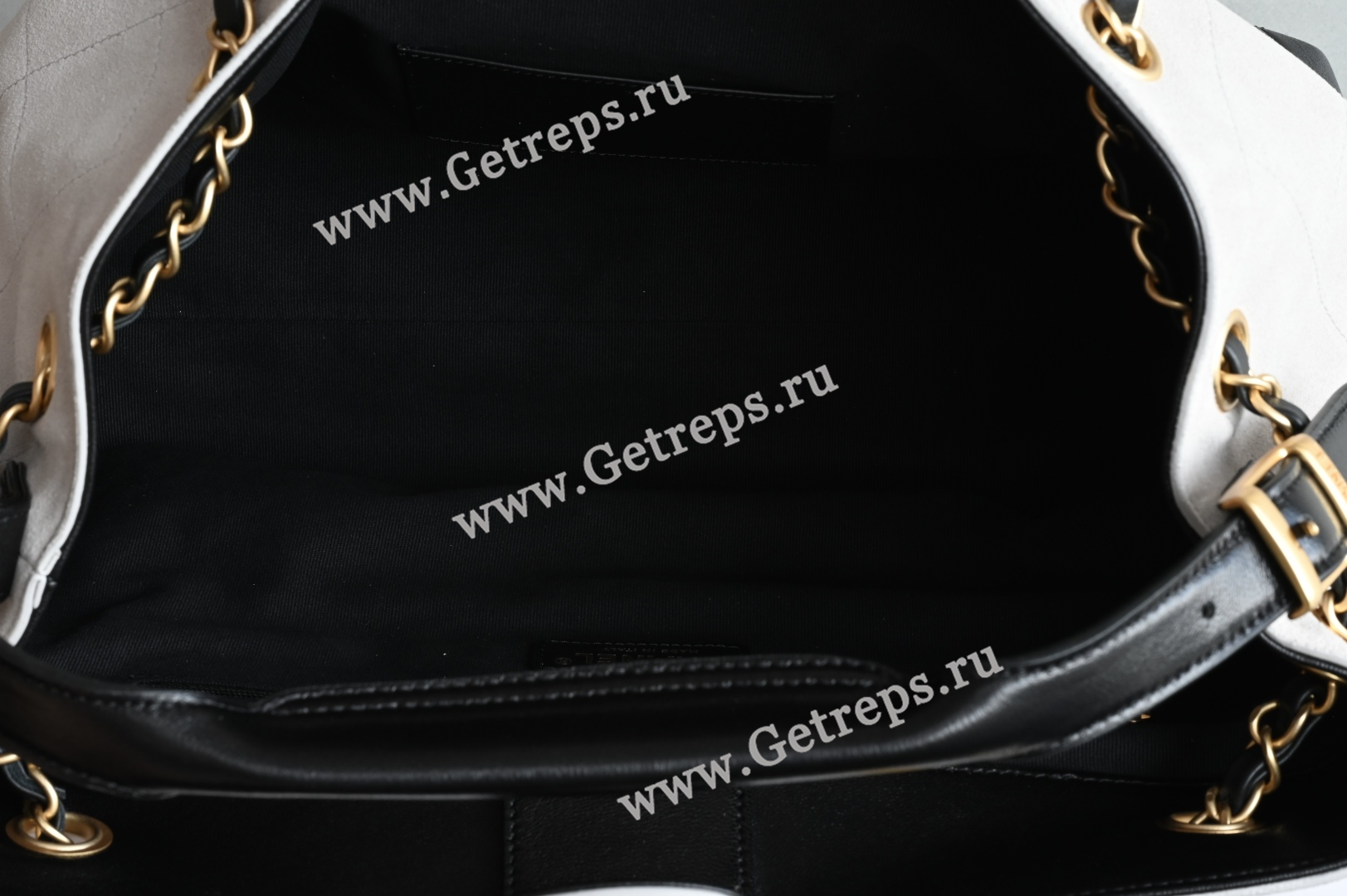 Chanel Calfskin Stitched Hobo Black-1