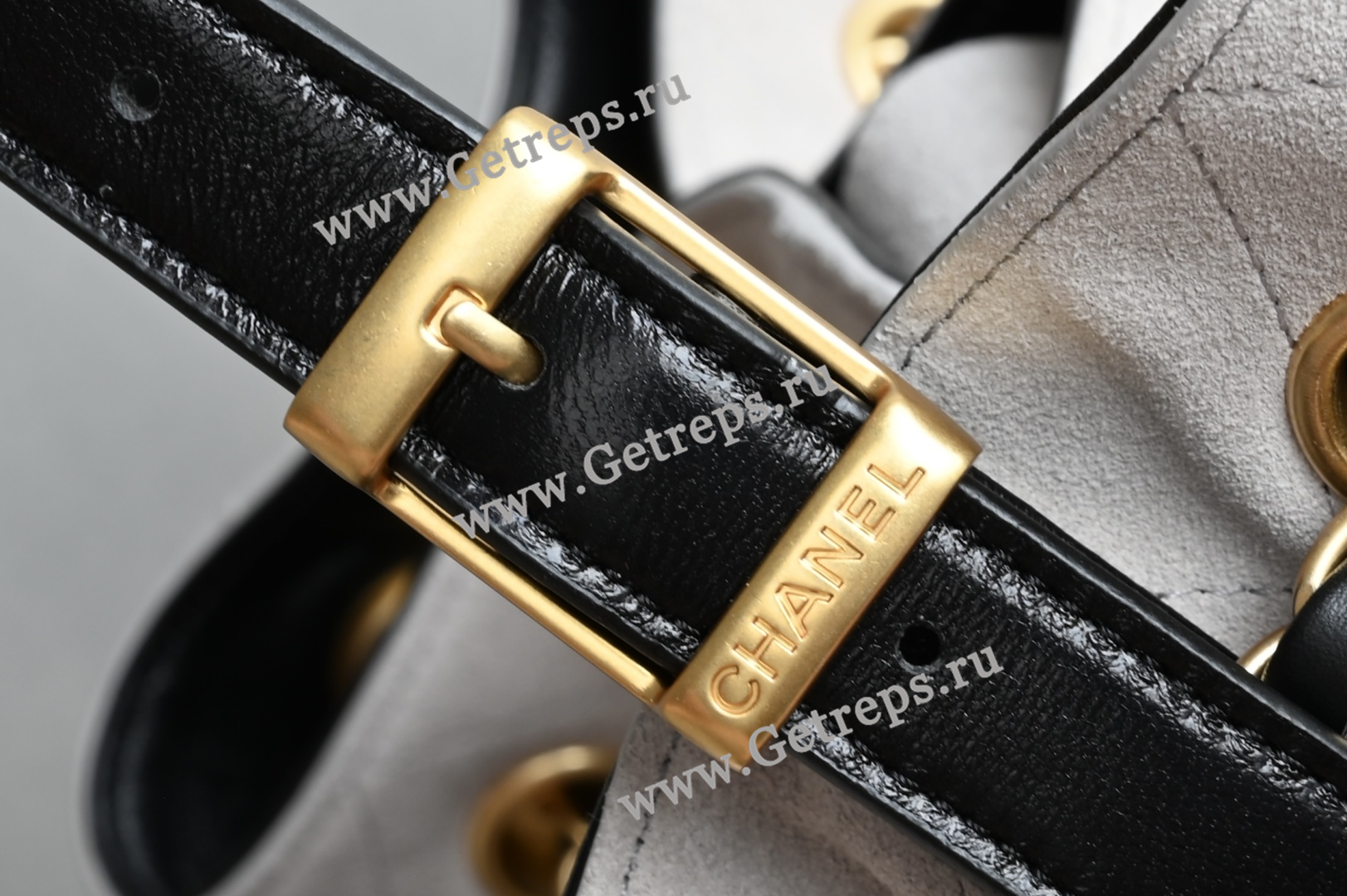 Chanel Calfskin Stitched Hobo Black-1