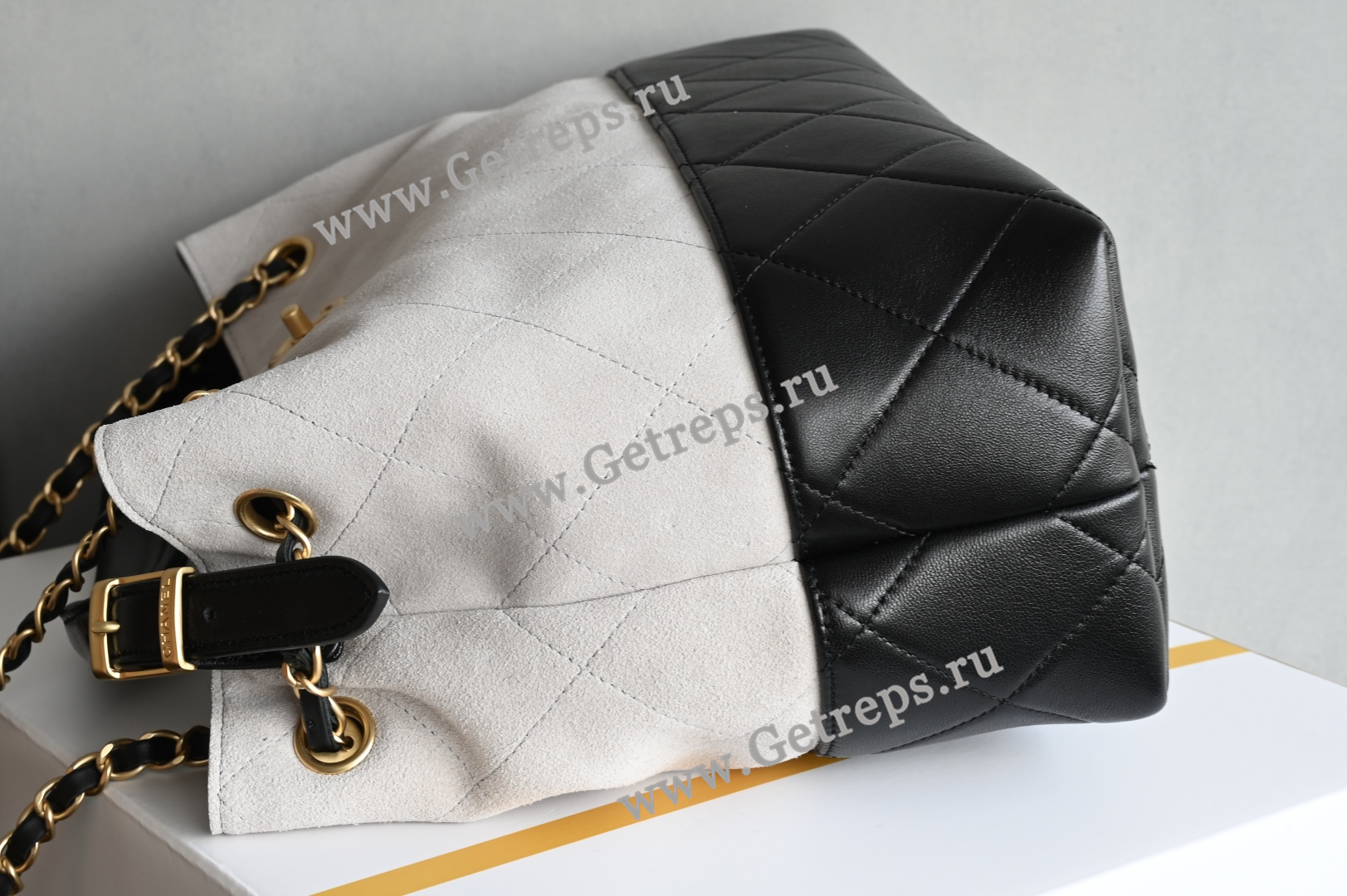 Chanel Calfskin Stitched Hobo Black-1