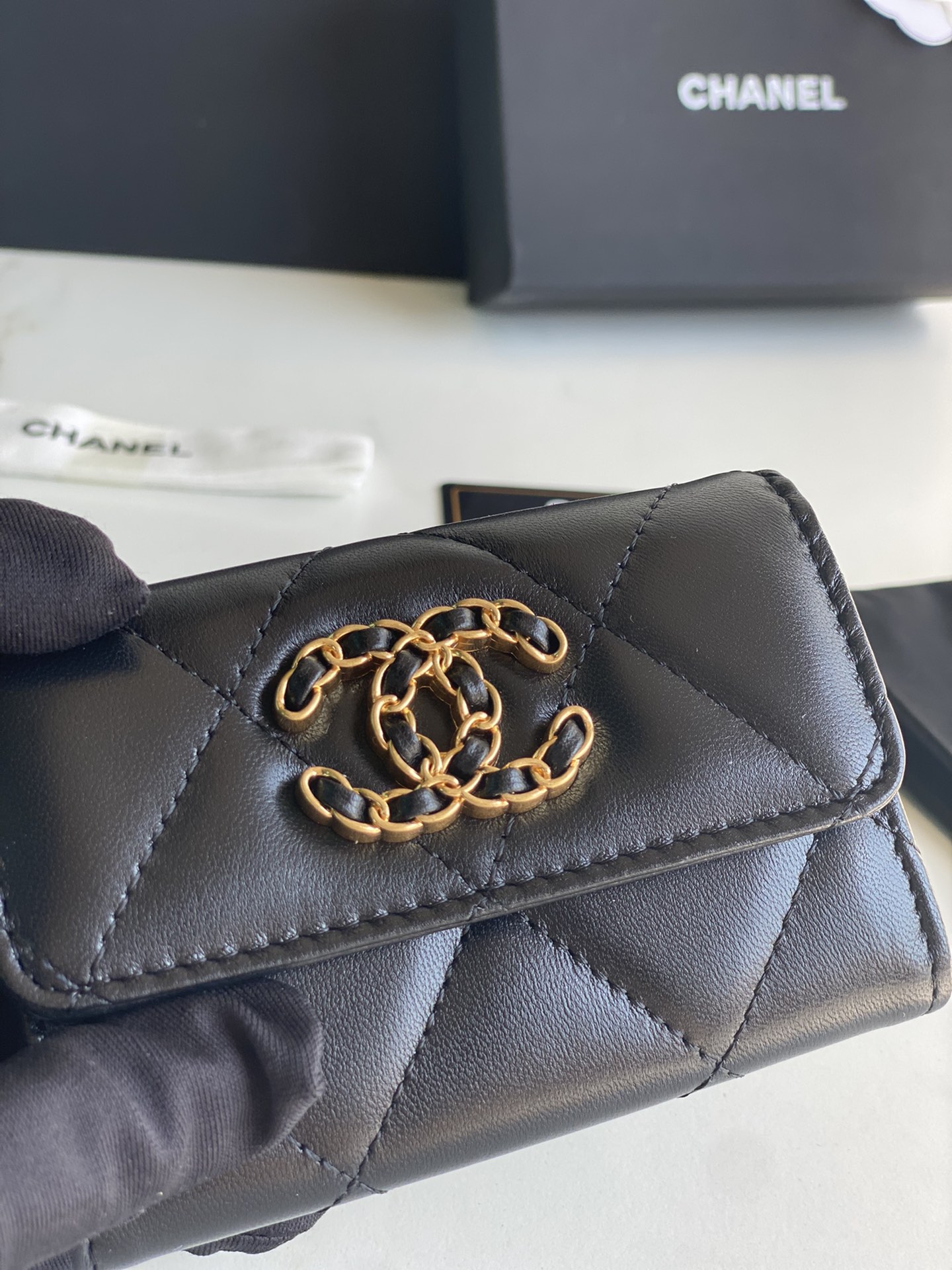 Chanel Classic 19 Small Wallet-1