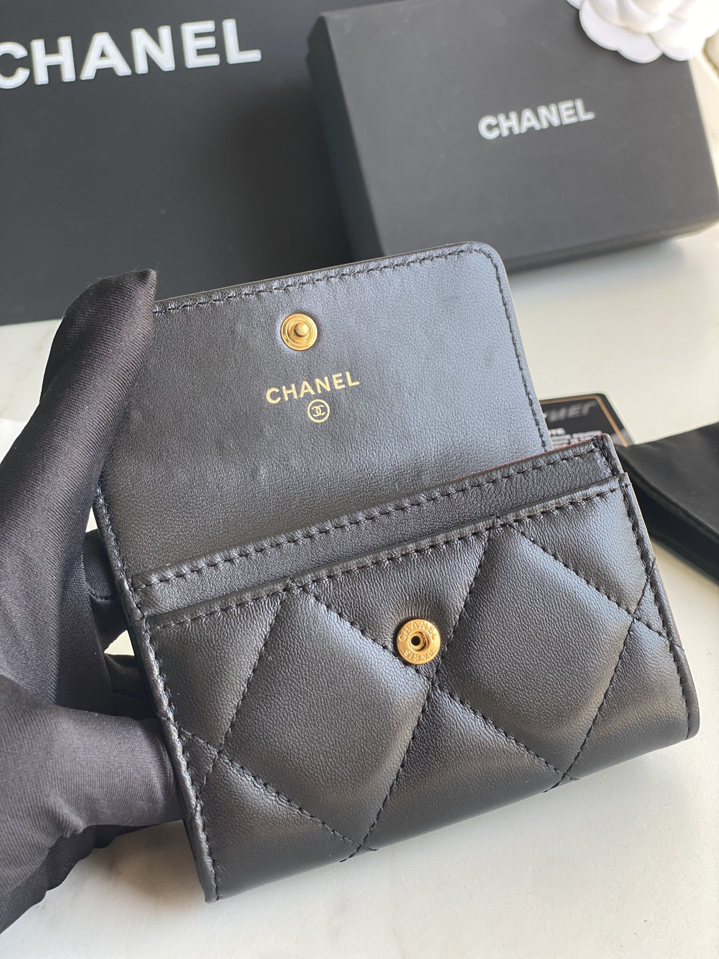 Chanel Classic 19 Small Wallet-1