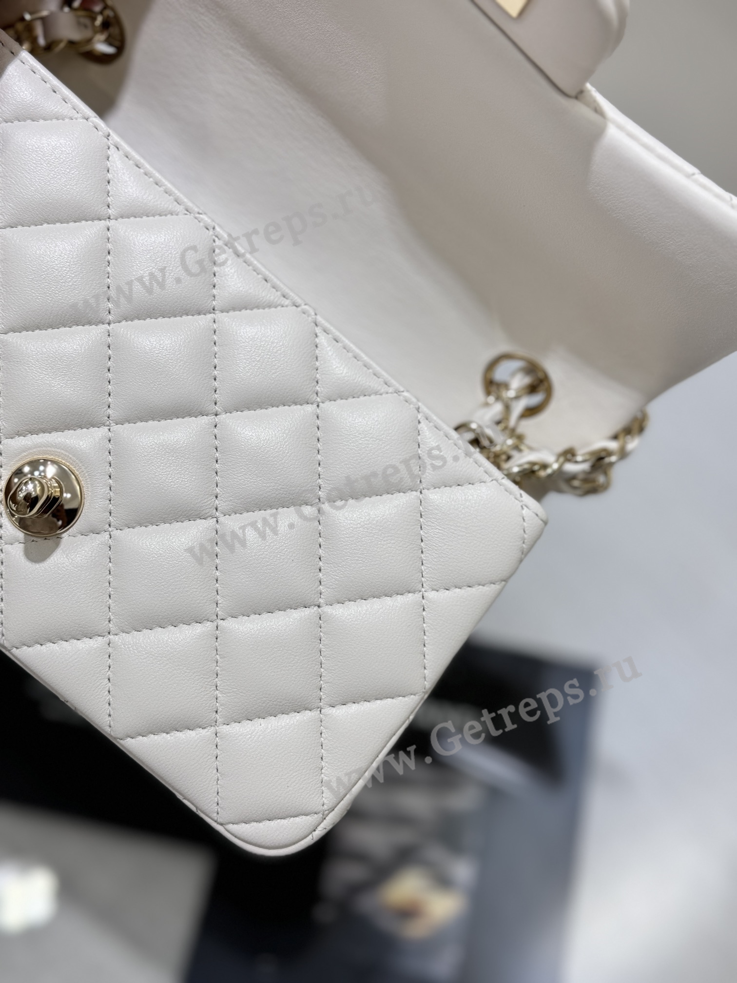 Chanel Classic Flap 20cm White