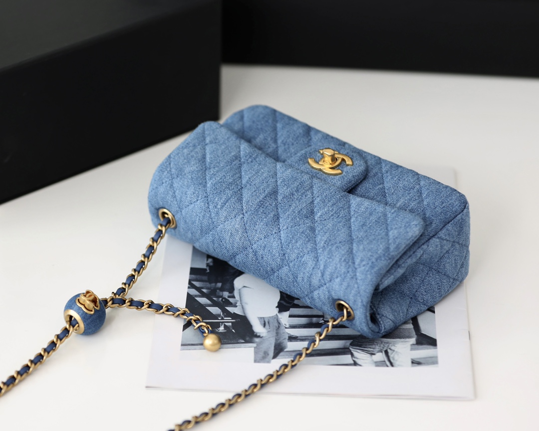 Chanel Classics Flap Bags Blue Denim 17CM and 20CM