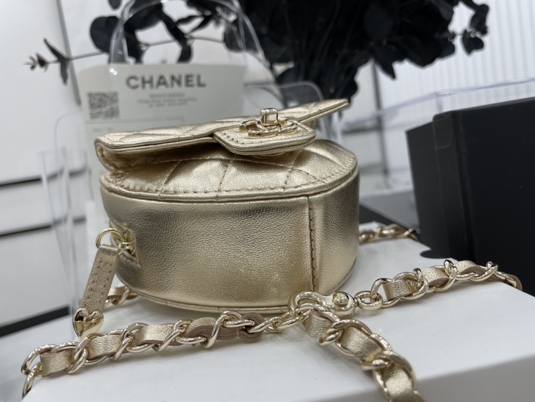 Chanel Heart Bag Lambskin  Gold-Tone Metal Gold AS3191