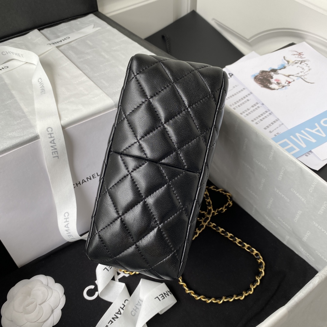 Chanel Hobe Bag Lambskin Gold-Tone Metal Black AS3259