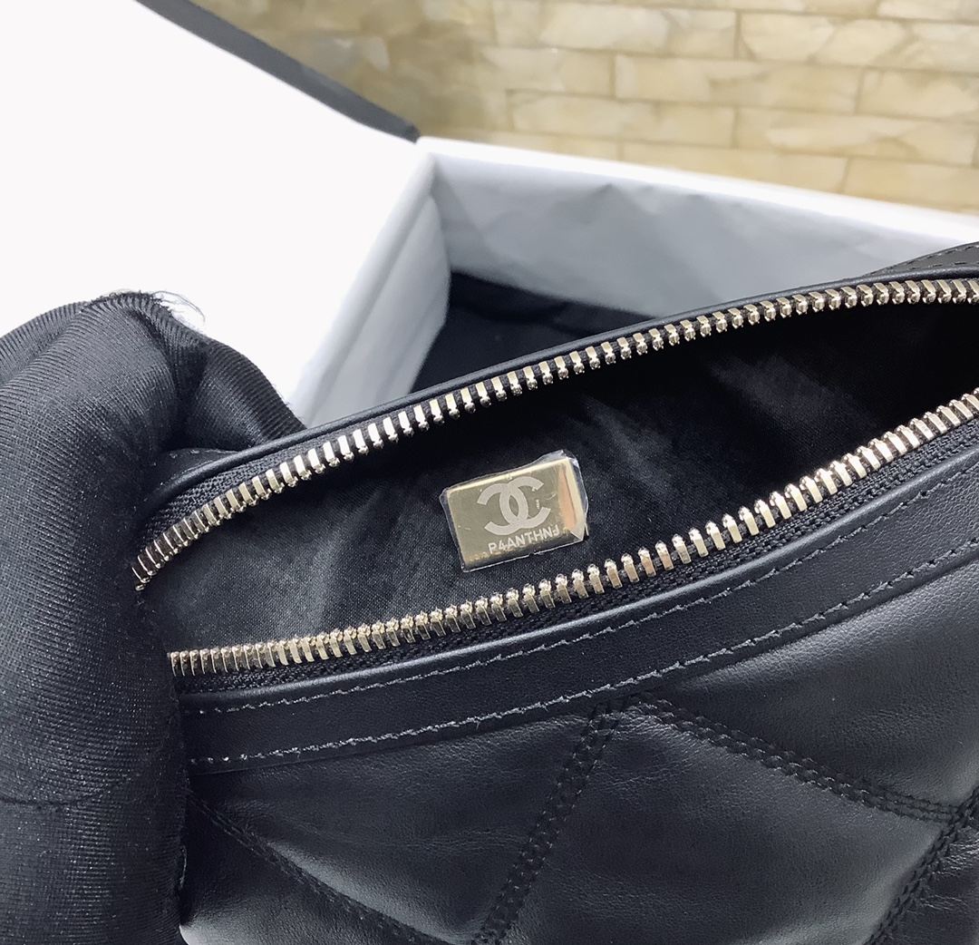 Chanel Mini Bowling Bag  in Shiny Lambskin