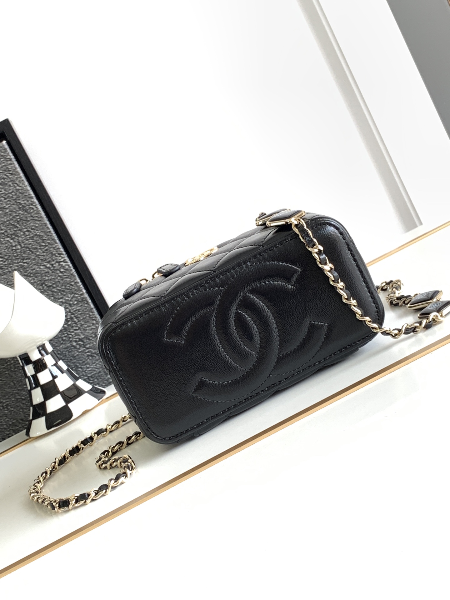 Chanel New Vanity Case 