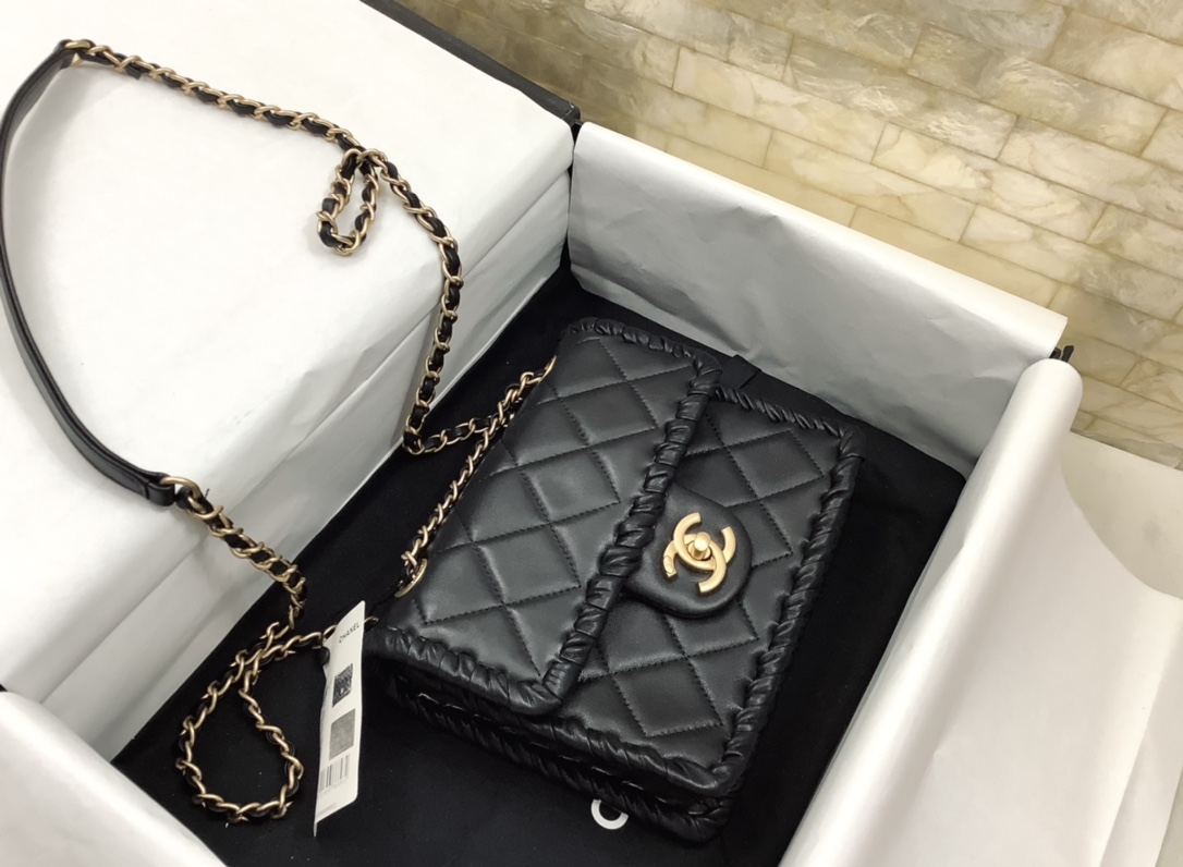 Chanel Ohanel 2022 Shouluder Bag Black