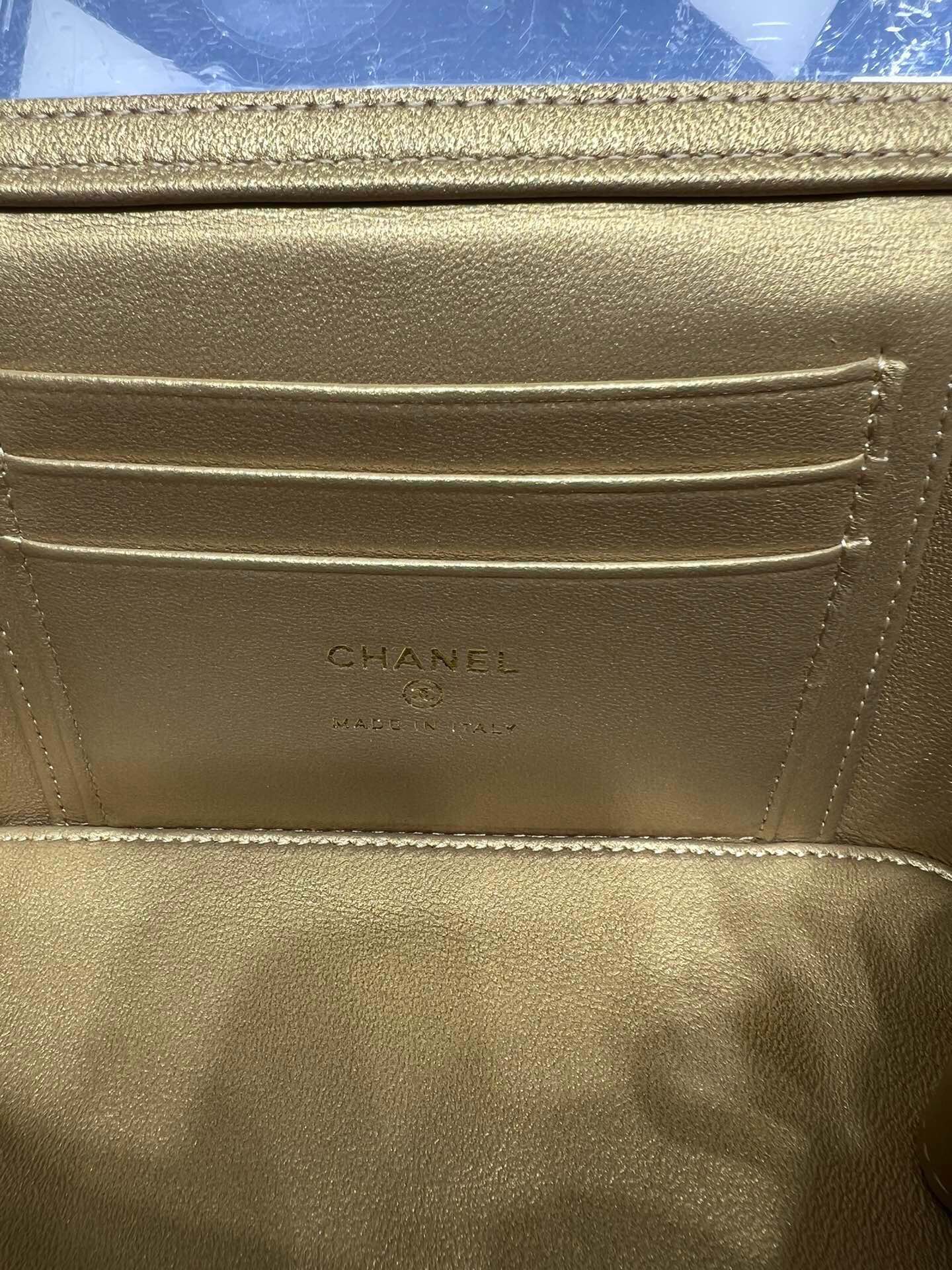 Chanel Ohanel 22B AP2303Y Dark Blue Vanity Case