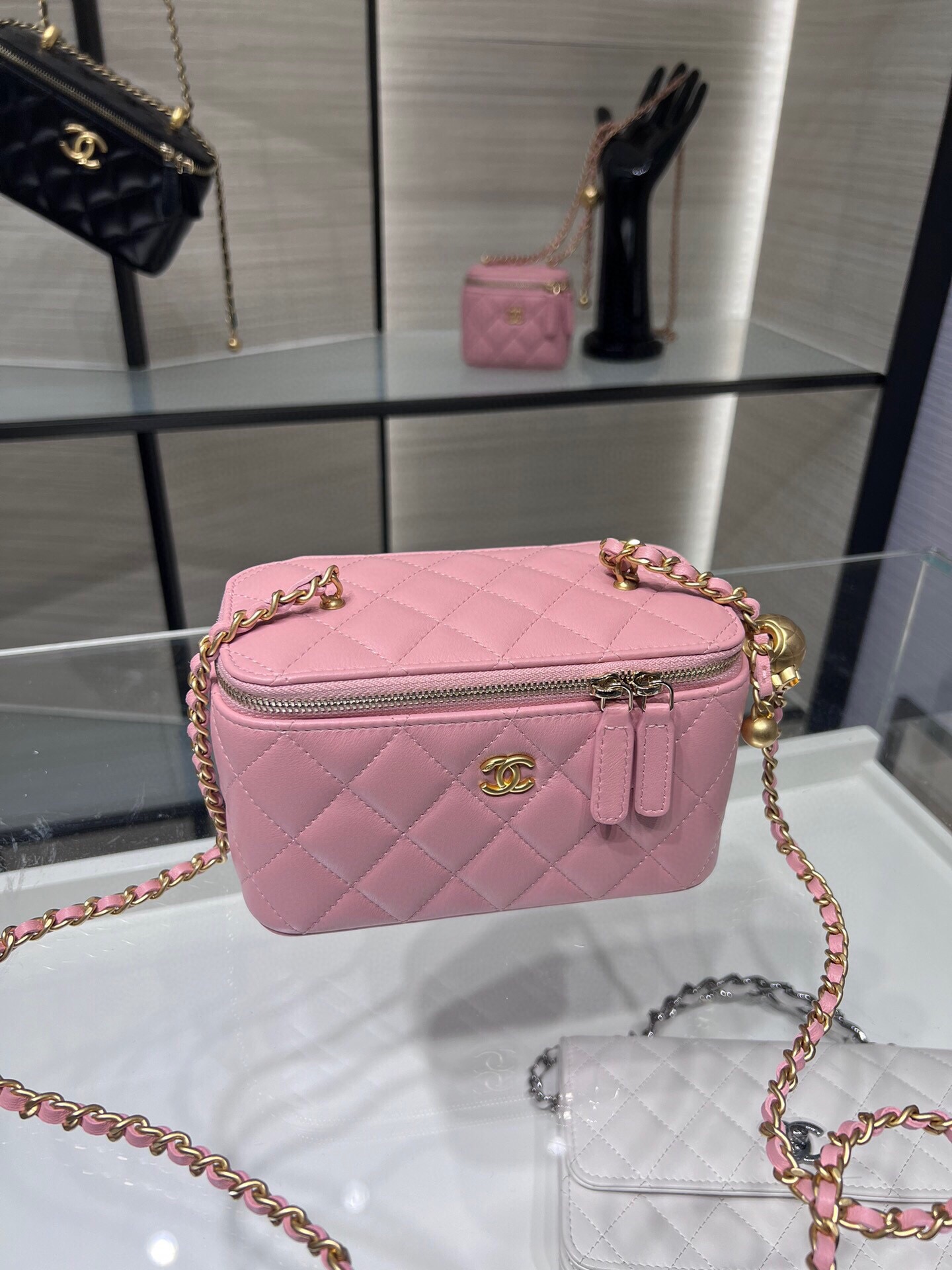 Chanel Ohanel 22B AP2303Y Pink Vanity Case