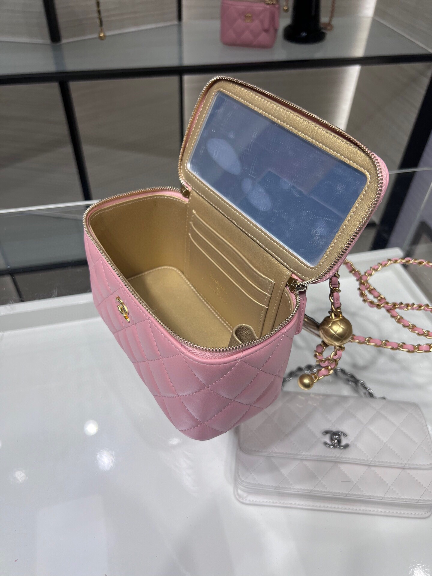 Chanel Ohanel 22B AP2303Y Pink Vanity Case