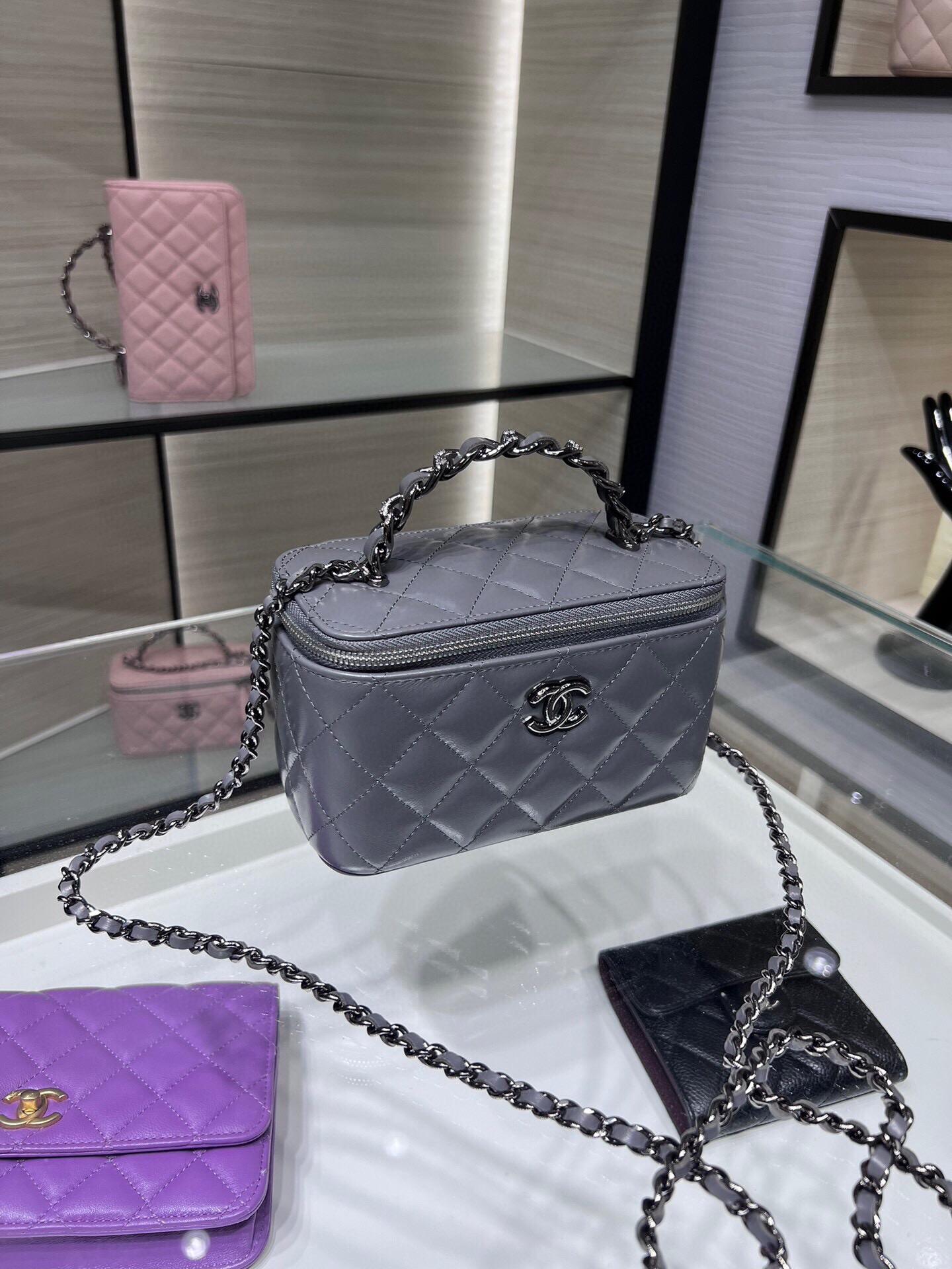 Chanel Ohanel 23K AP3593Y Gary Vanity Case