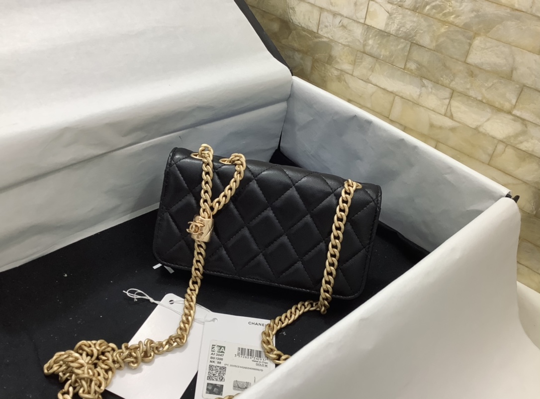 Chanel Small Woc Wallet on Chain Pearl Crush Black