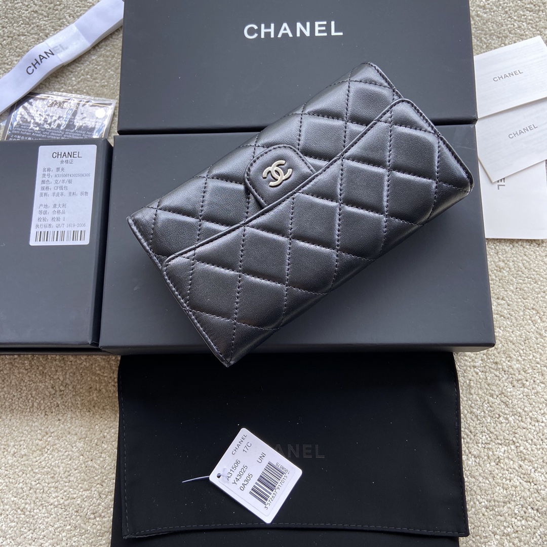 Chanel Wallet Lambskin Silver Black AP31506