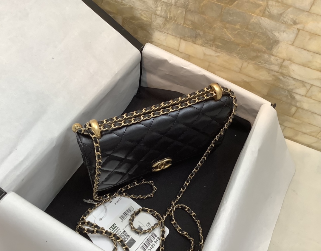 Chanel Woc Wallet On Chain Wax Oil Leather Black AP2289 