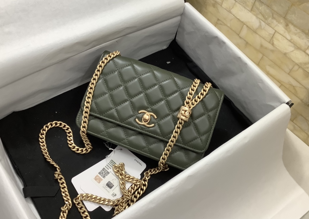 Chanel Woc Wallet on Chain Pearl Crush Green