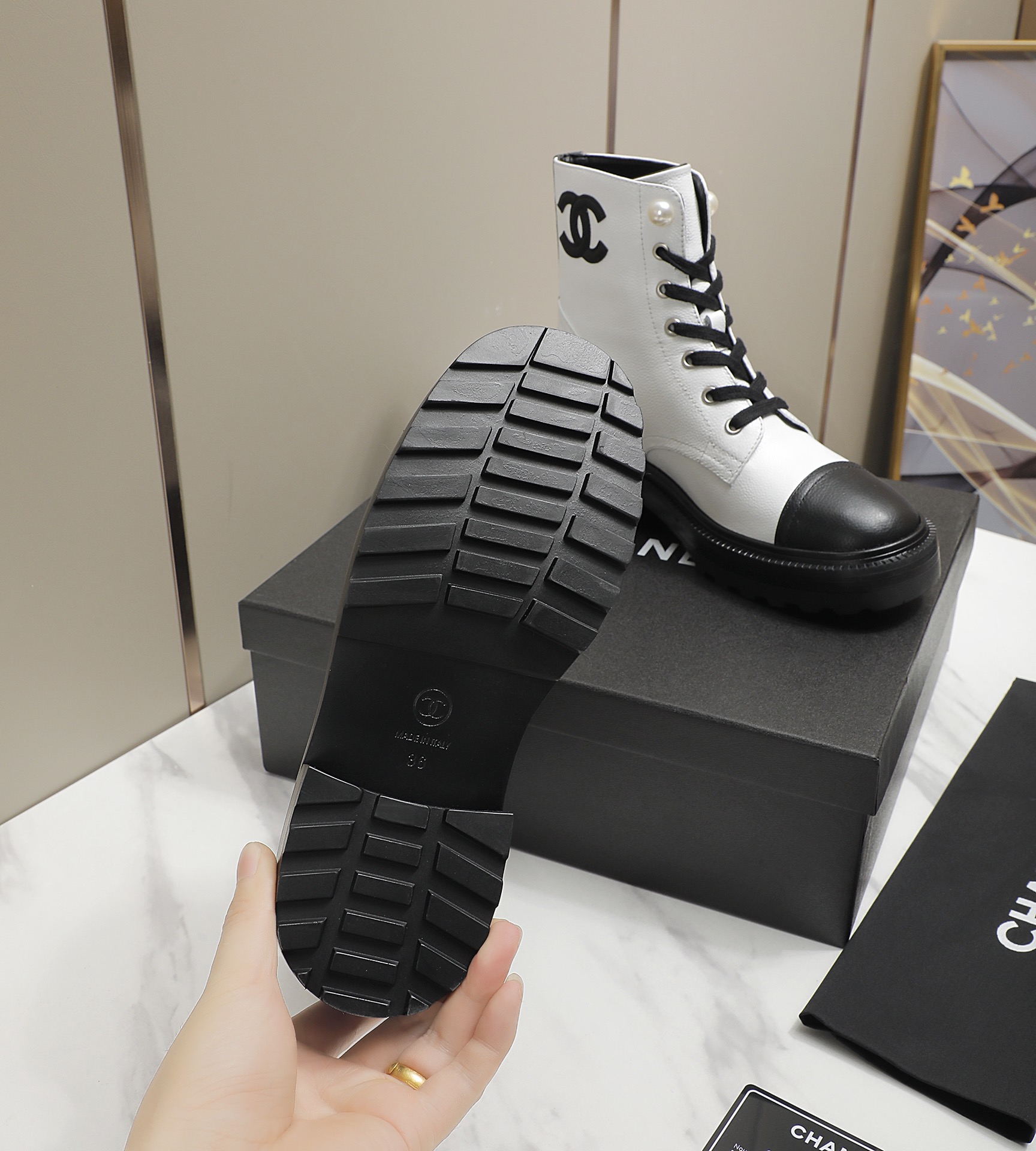 Chanel Women Boots-0001 Size 35-40