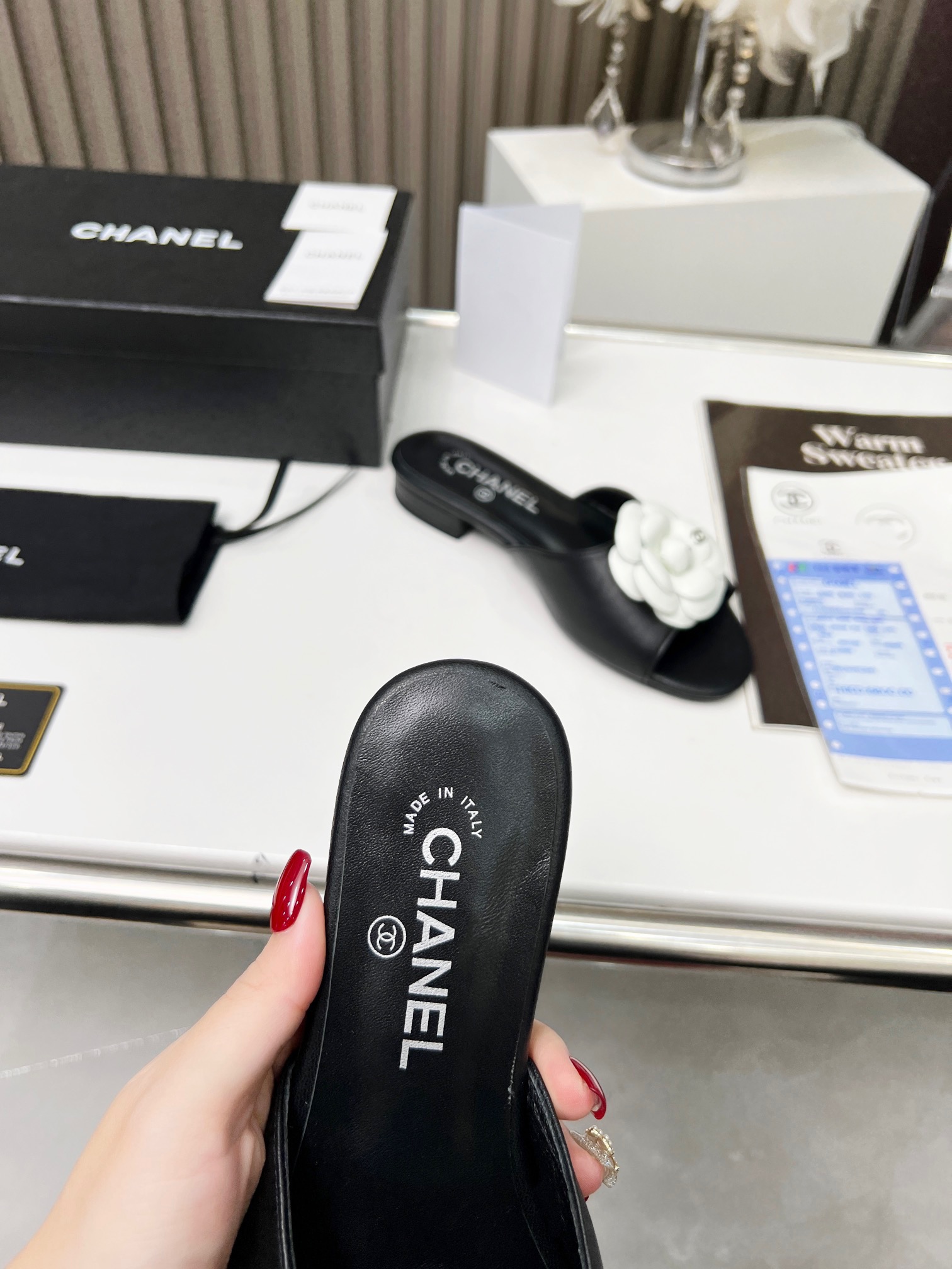 Chanel Women Flat Sandals-0023 35-39