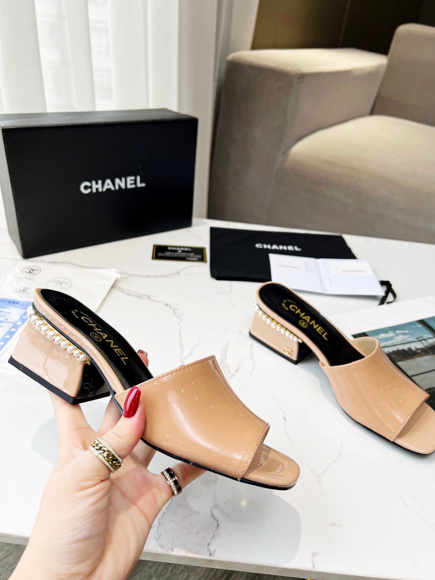 Chanel Women High Heel Sandals-0014 35-39