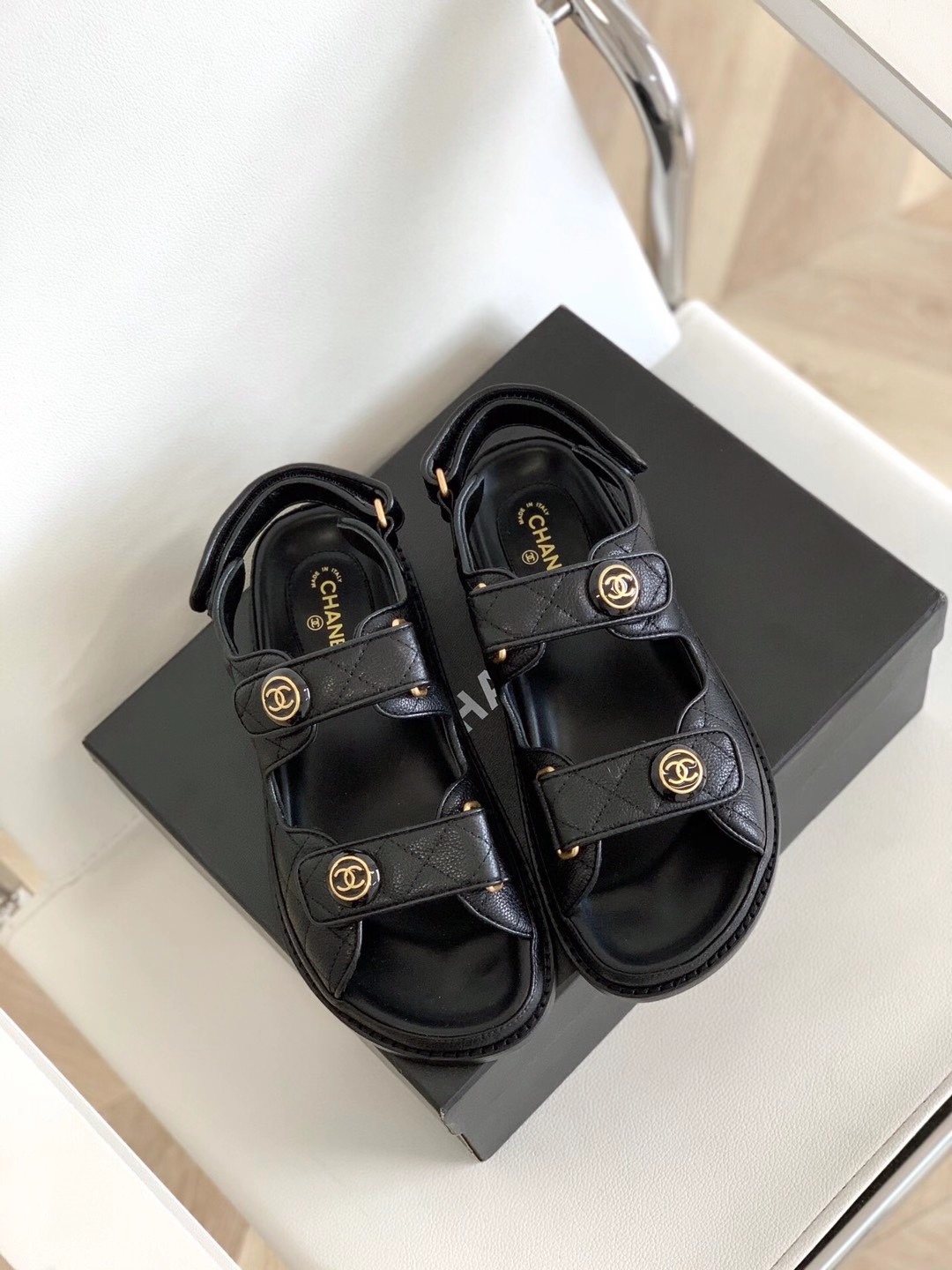 Chanel Women Leather Sandals-0053 35-40