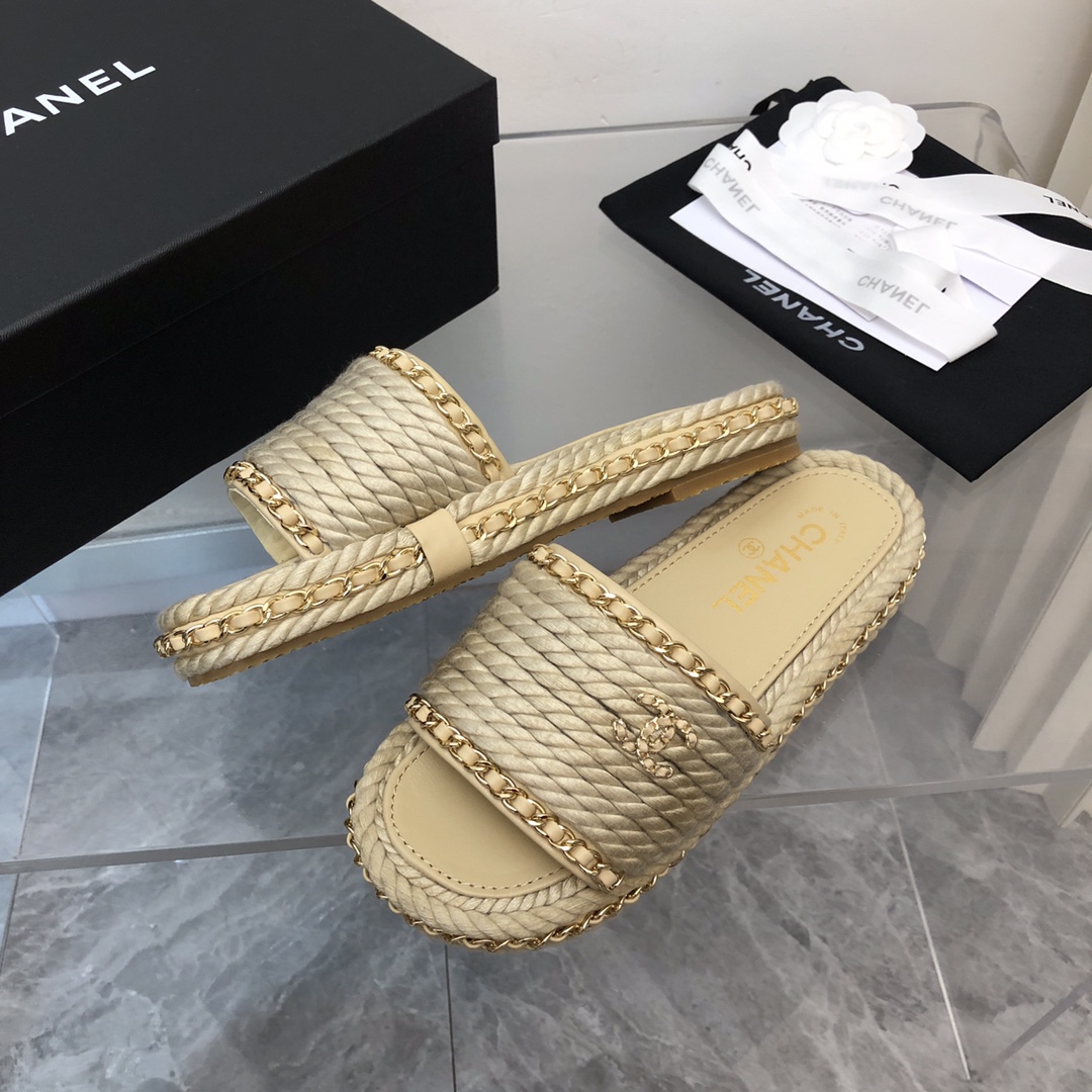 Chanel Women Mules-0007 35-40