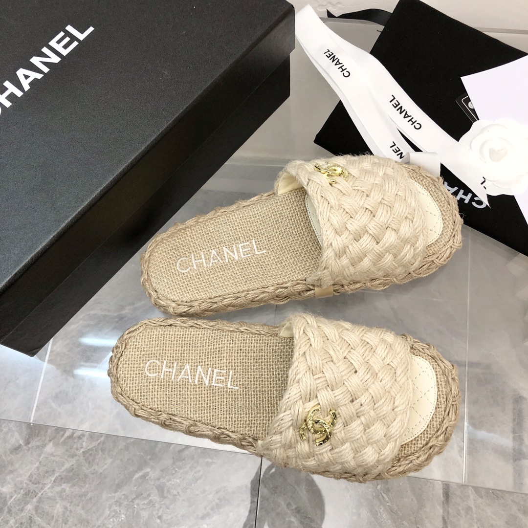 Chanel Women Mules-0011 35-41