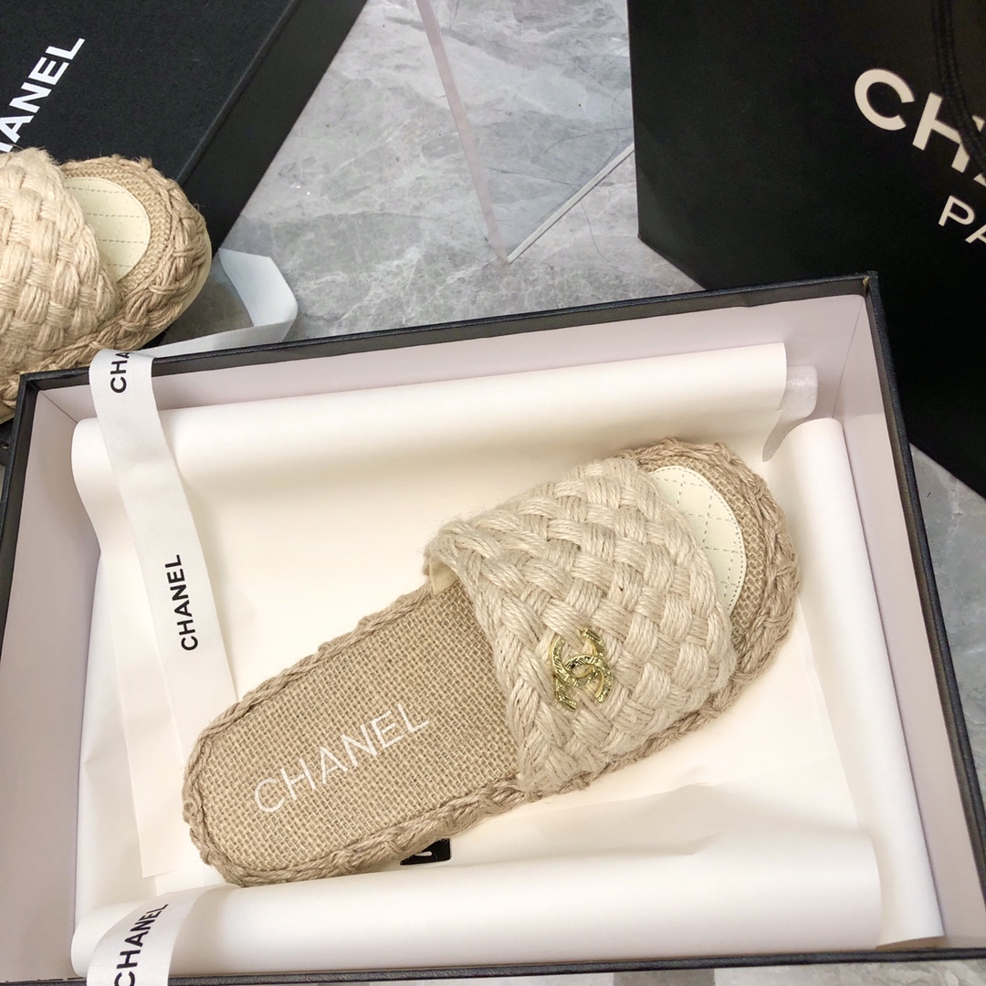 Chanel Women Mules-0011 35-41