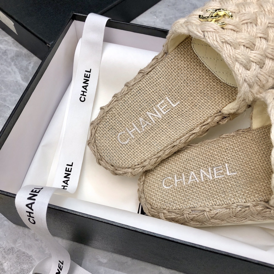 Chanel Women Mules-0011 35-41