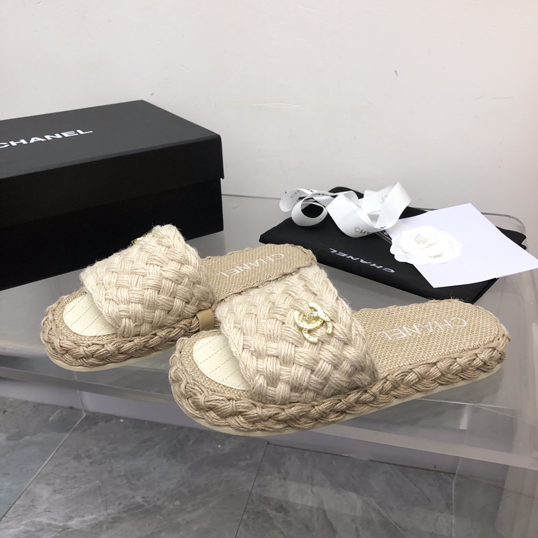 Chanel Women Mules-0011 35-41