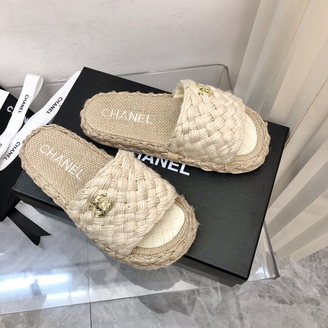 Chanel Women Mules-0011 35-41