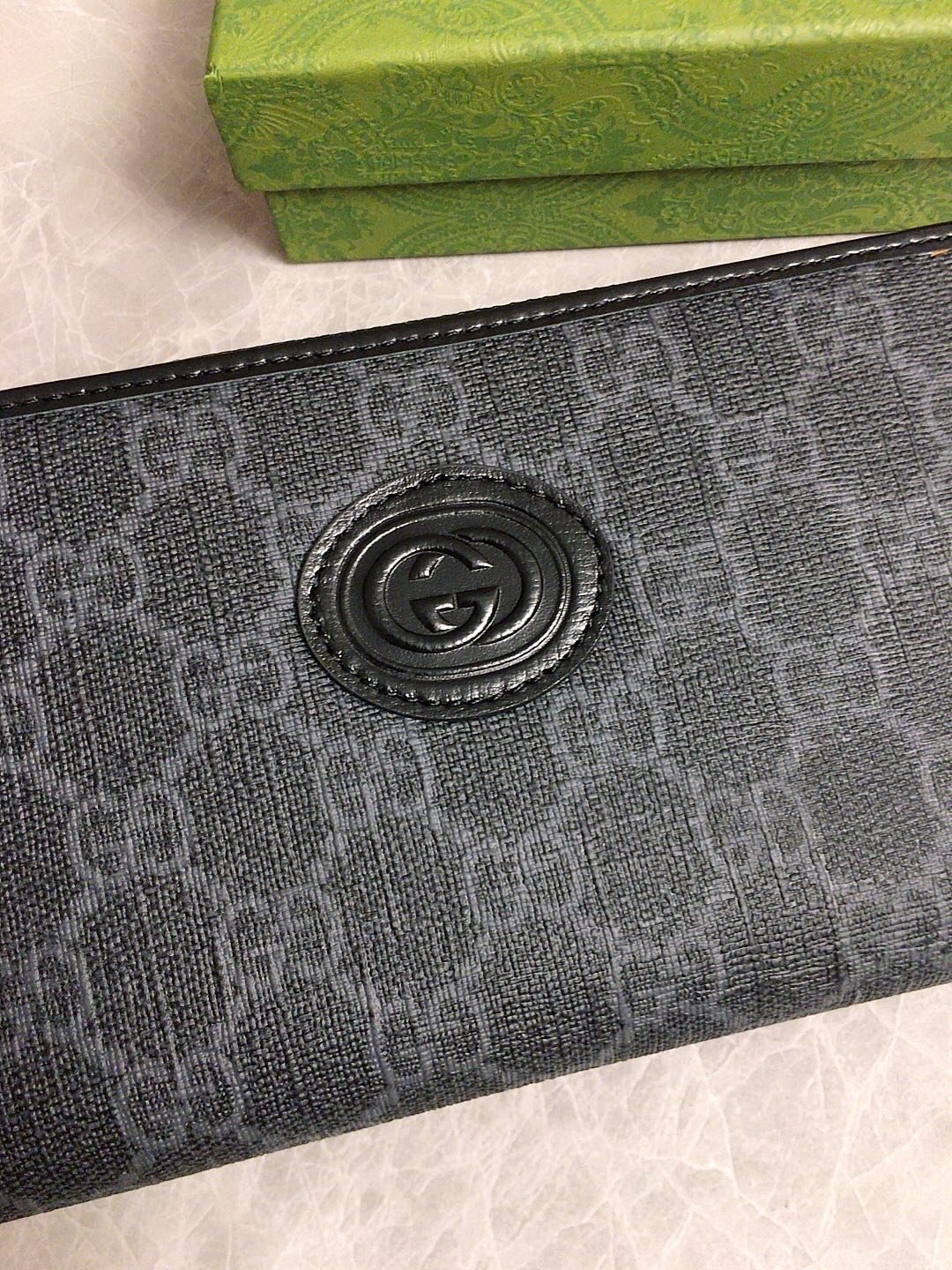 Cheap Gucci Men and Womens Long Wallet Black 673003